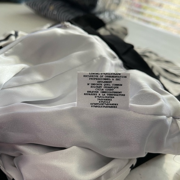 Jessica McClintock women size 2 zebra print zigzag flap cocktail dress. - Picture 9 of 10